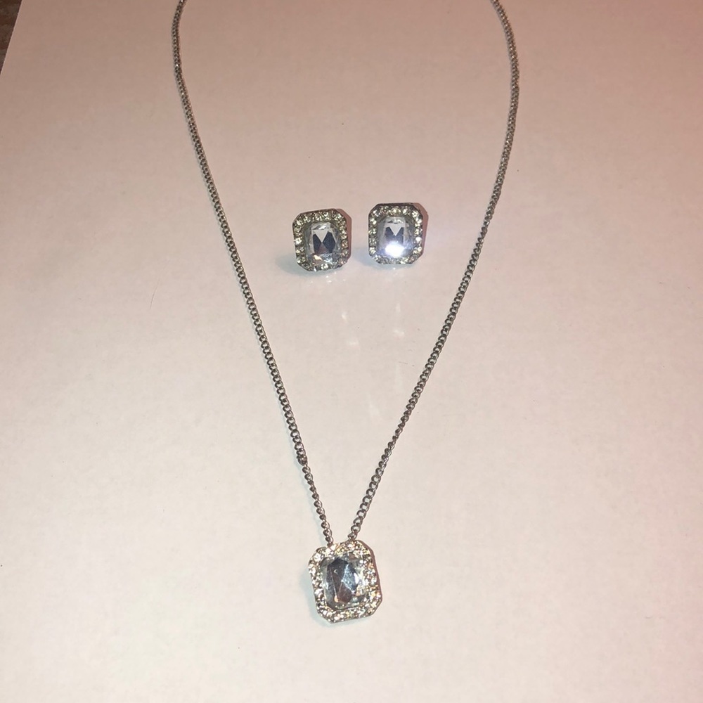 Diamond earnings and Necklace